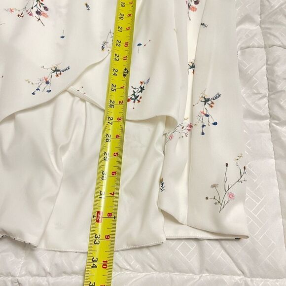 Gianni Bini White Wildflower Floral Flowy Adjustable Tie Waist Wrap Skirt - Picture 8 of 9